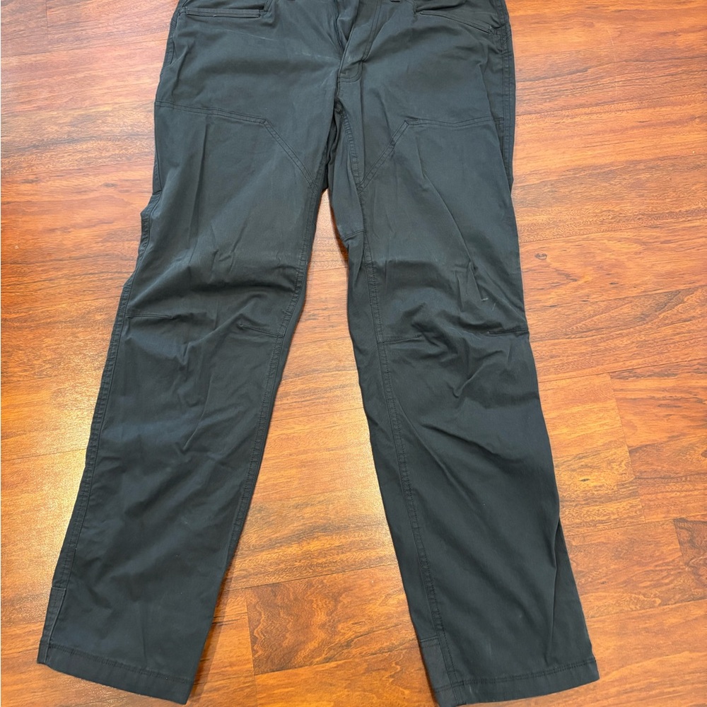 Eddie Bauer Men's Dark Chinos